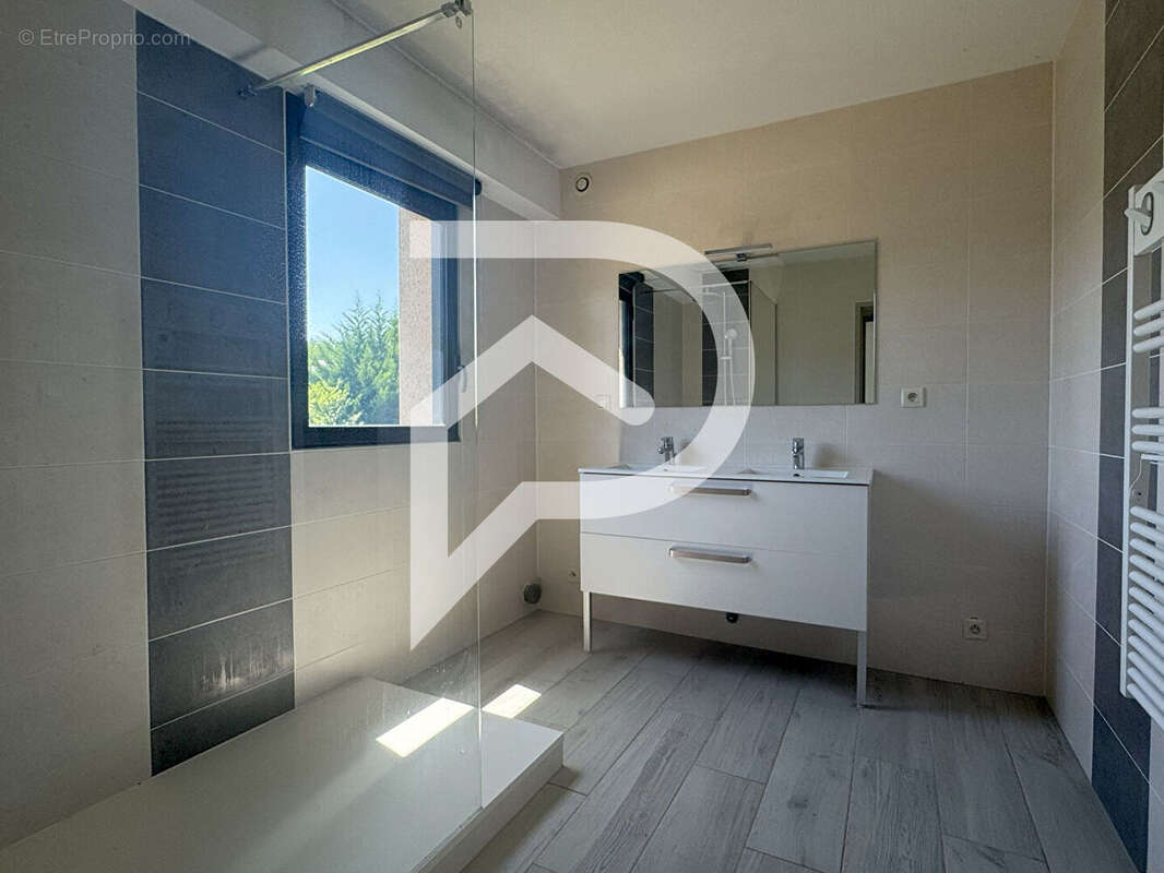 Appartement à SARLAT-LA-CANEDA