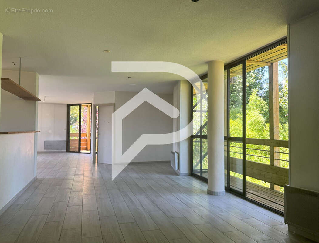 Appartement à SARLAT-LA-CANEDA