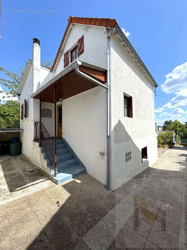 Maison à ROSNY-SOUS-BOIS