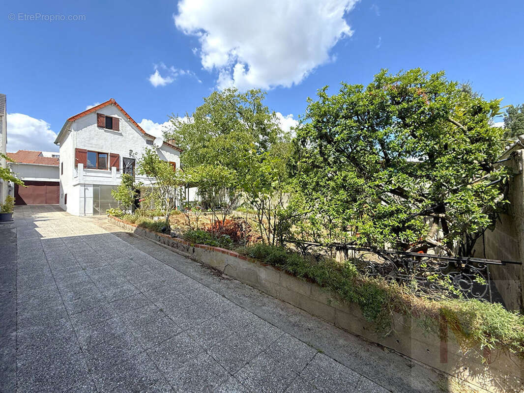 Maison à ROSNY-SOUS-BOIS