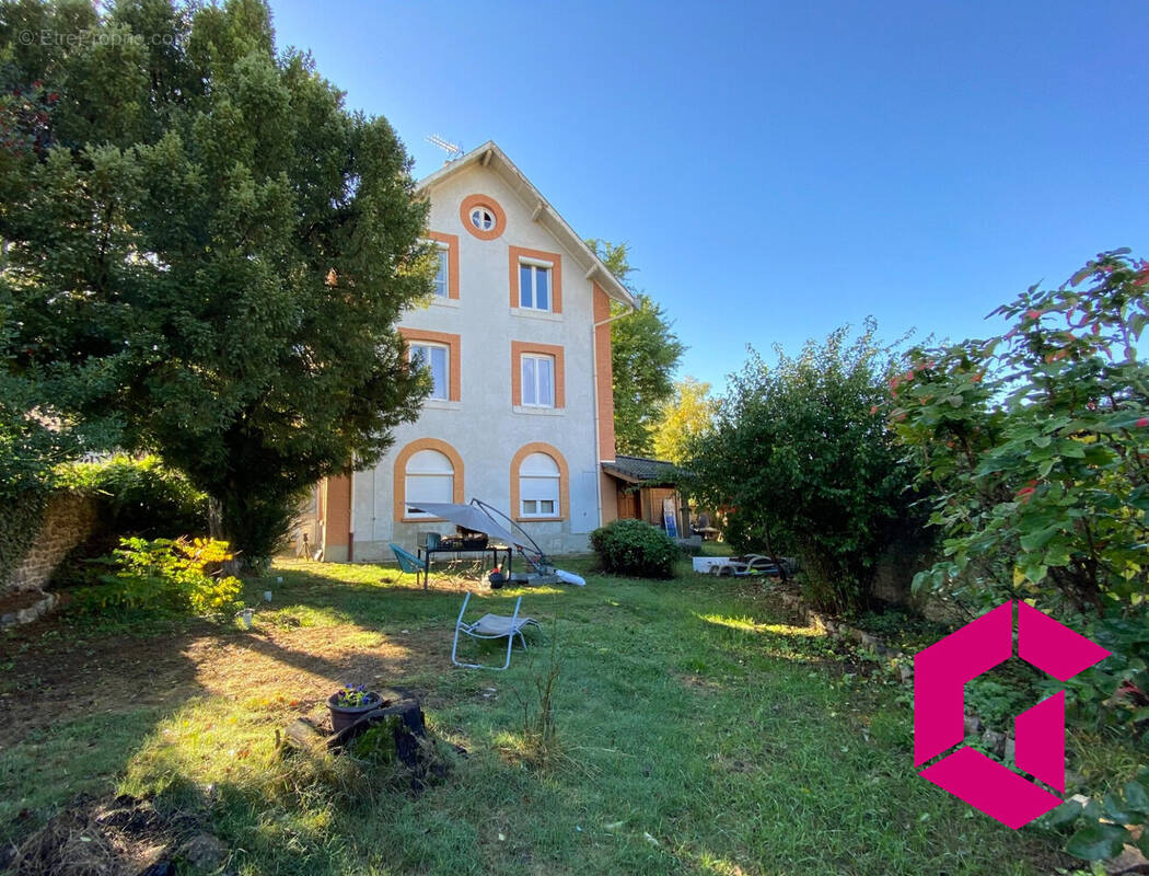 Appartement à AUREC-SUR-LOIRE