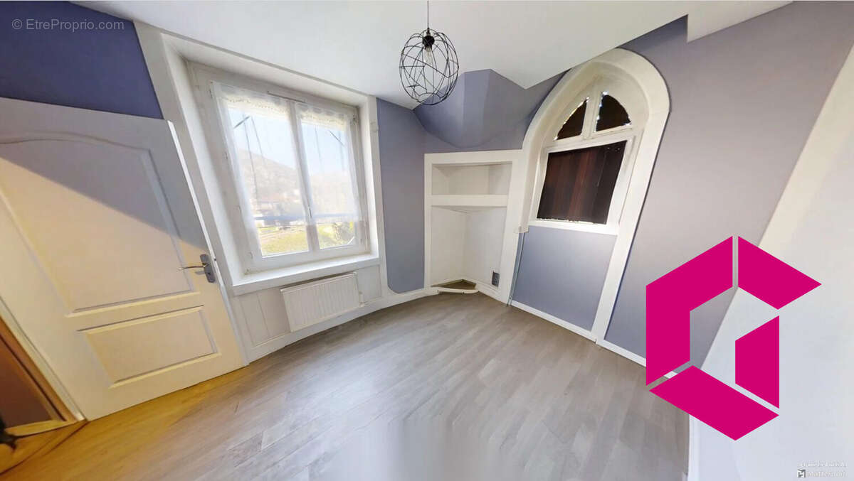 Appartement à AUREC-SUR-LOIRE