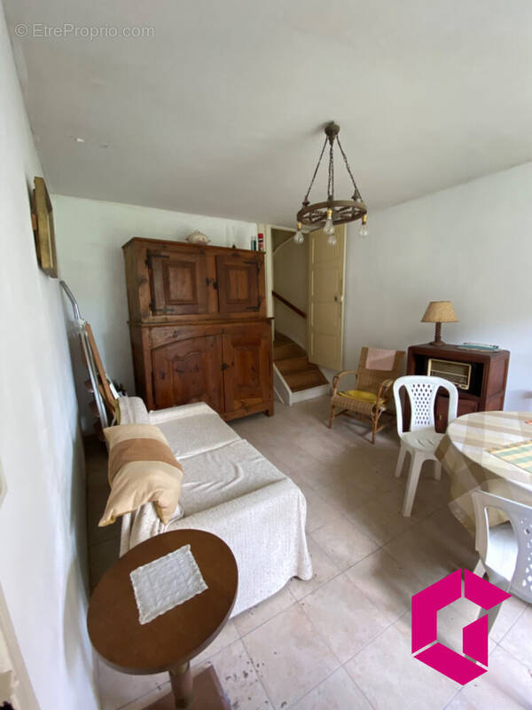 Maison à SAINT-ALYRE-D'ARLANC