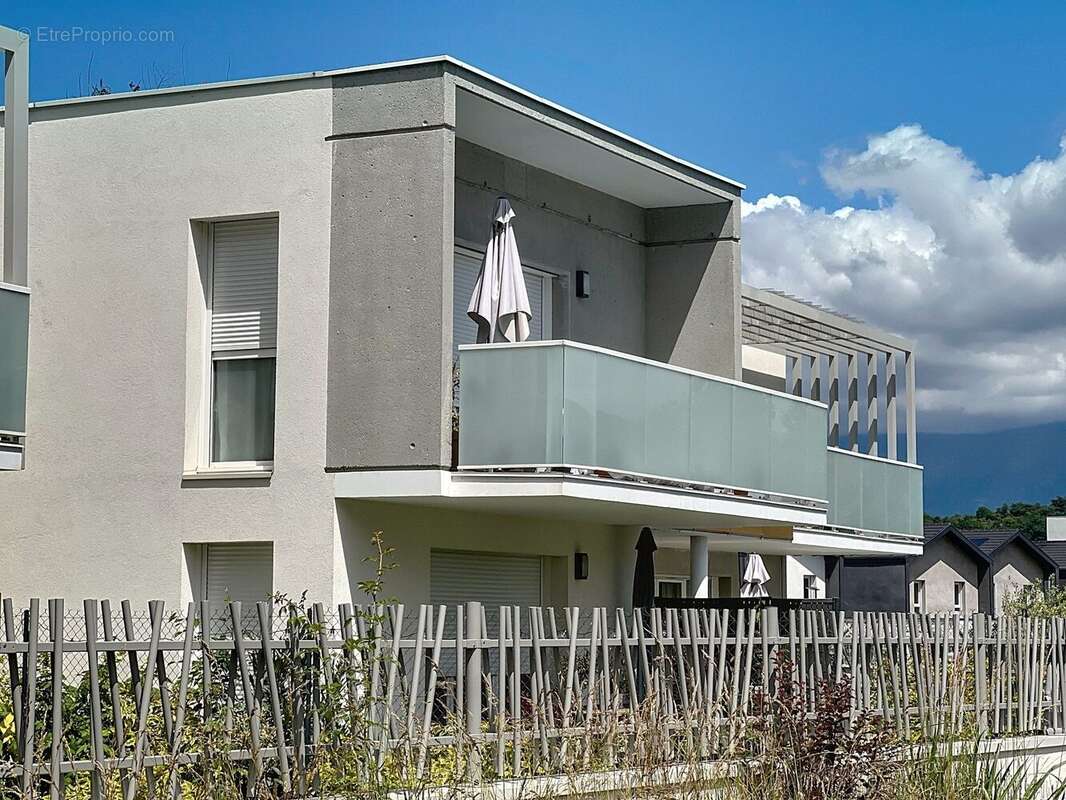 Appartement à VARCES-ALLIERES-ET-RISSET