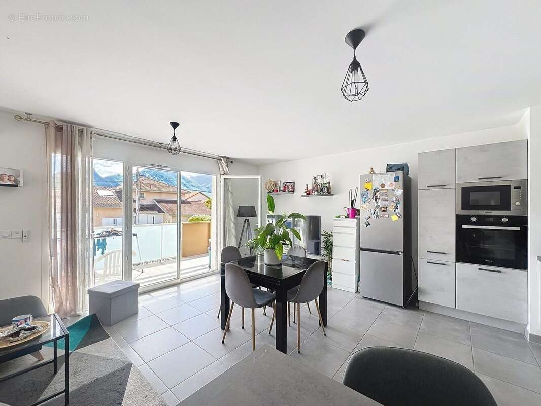 Appartement à VARCES-ALLIERES-ET-RISSET