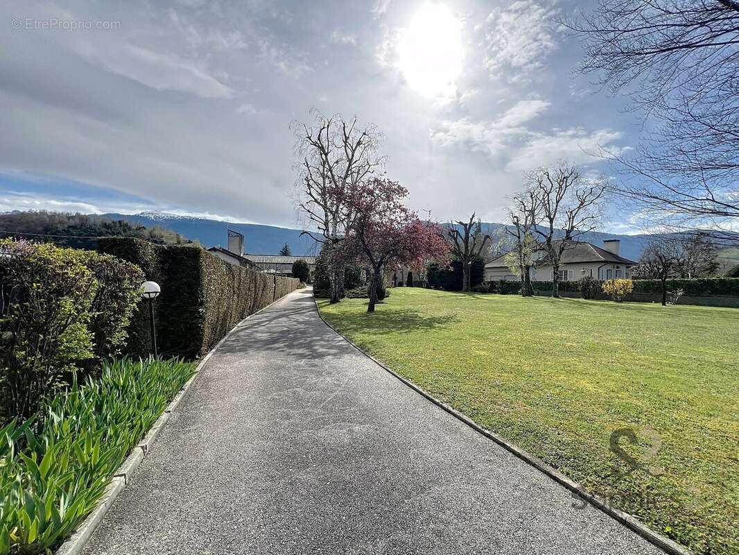 Maison à BRIE-ET-ANGONNES