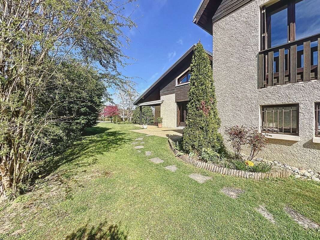 Maison à BRIE-ET-ANGONNES