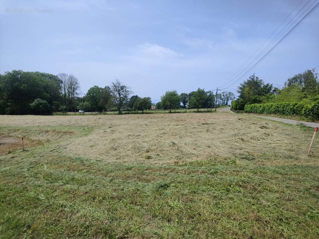 Terrain à MARGENCEL