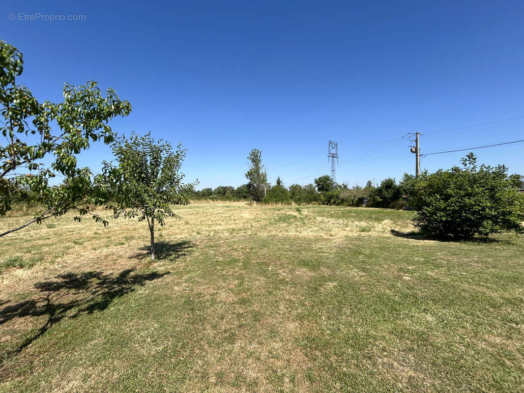 Maison à LOUROUX-DE-BEAUNE