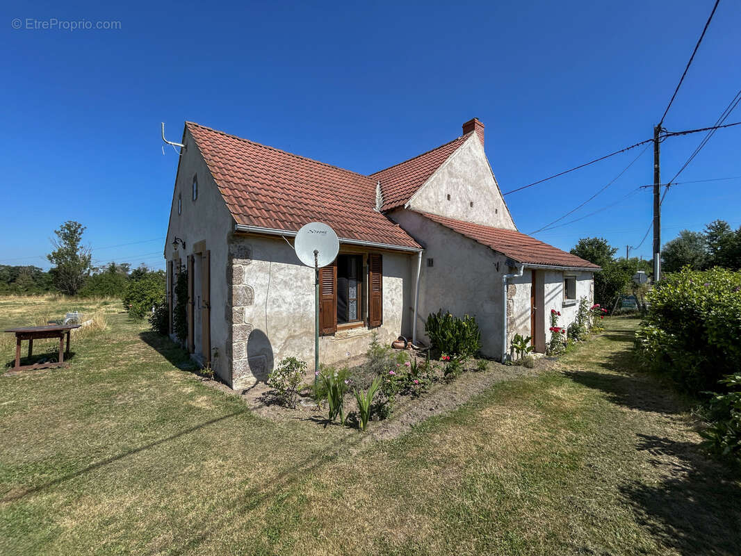Maison à LOUROUX-DE-BEAUNE