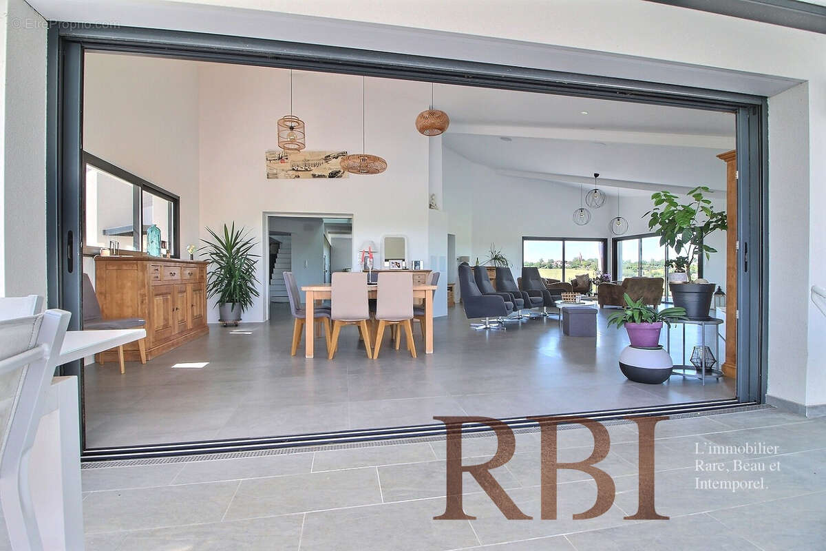 Maison à SAINT-LEON