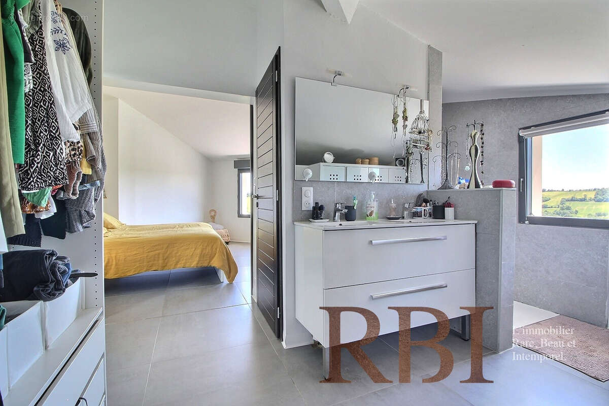 Maison à SAINT-LEON