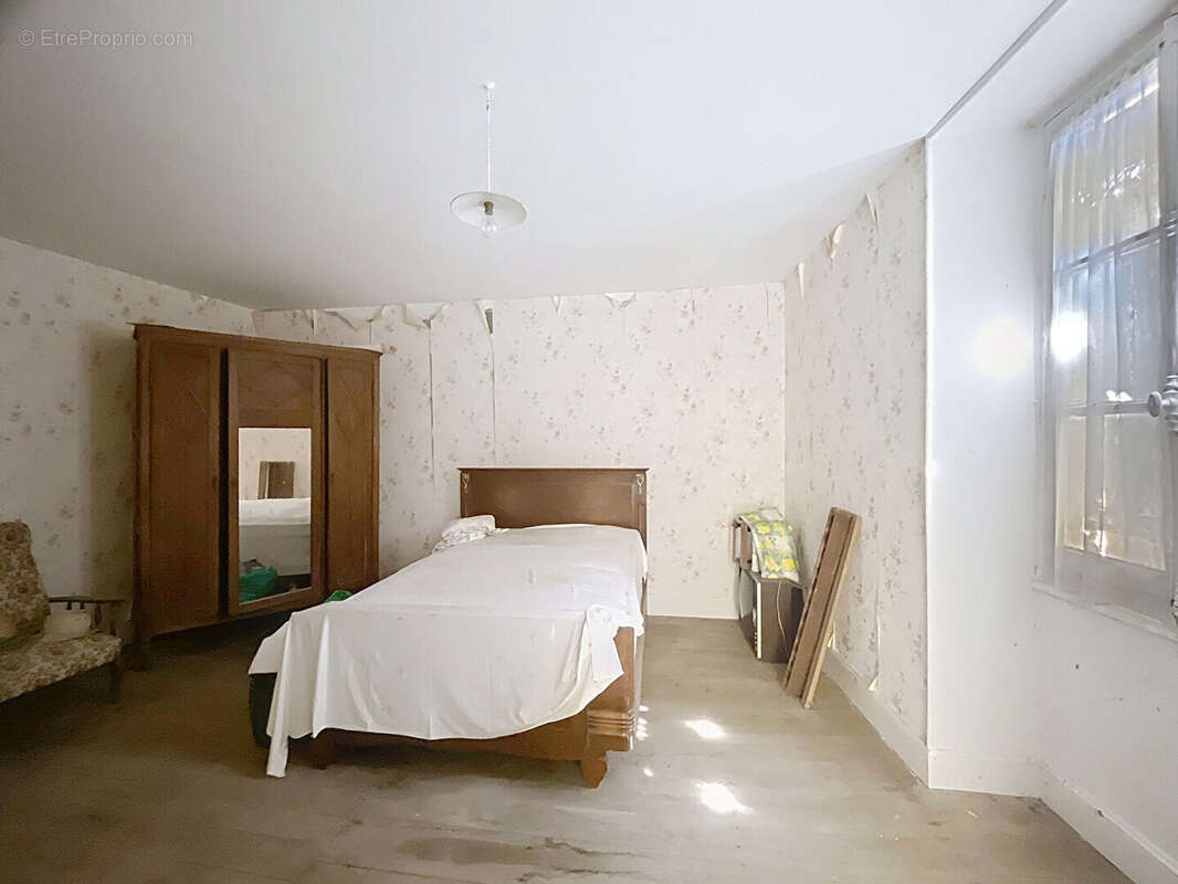 Maison à FRAIGNOT-ET-VESVROTTE