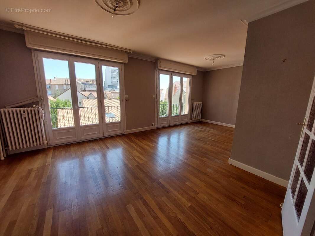 Appartement à VICHY