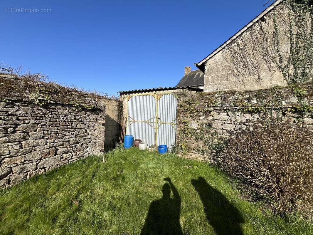 Maison à LA TRINITE-PORHOET