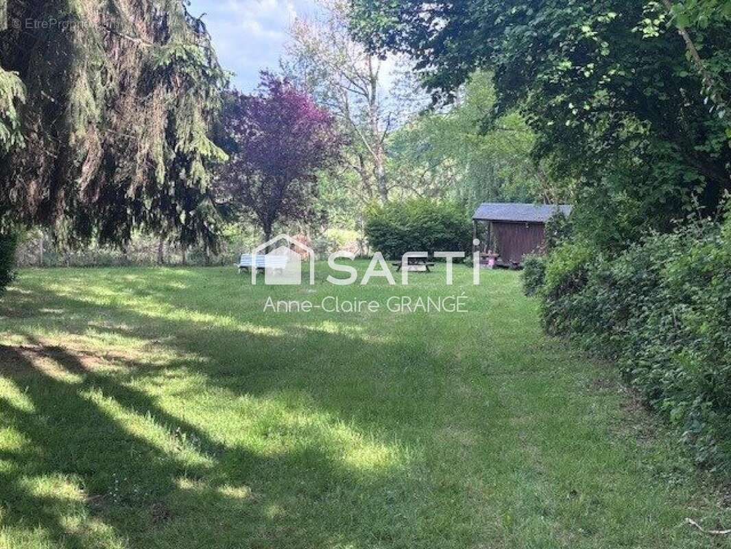Photo 3 - Terrain à SAINT-LEONARD-DES-BOIS