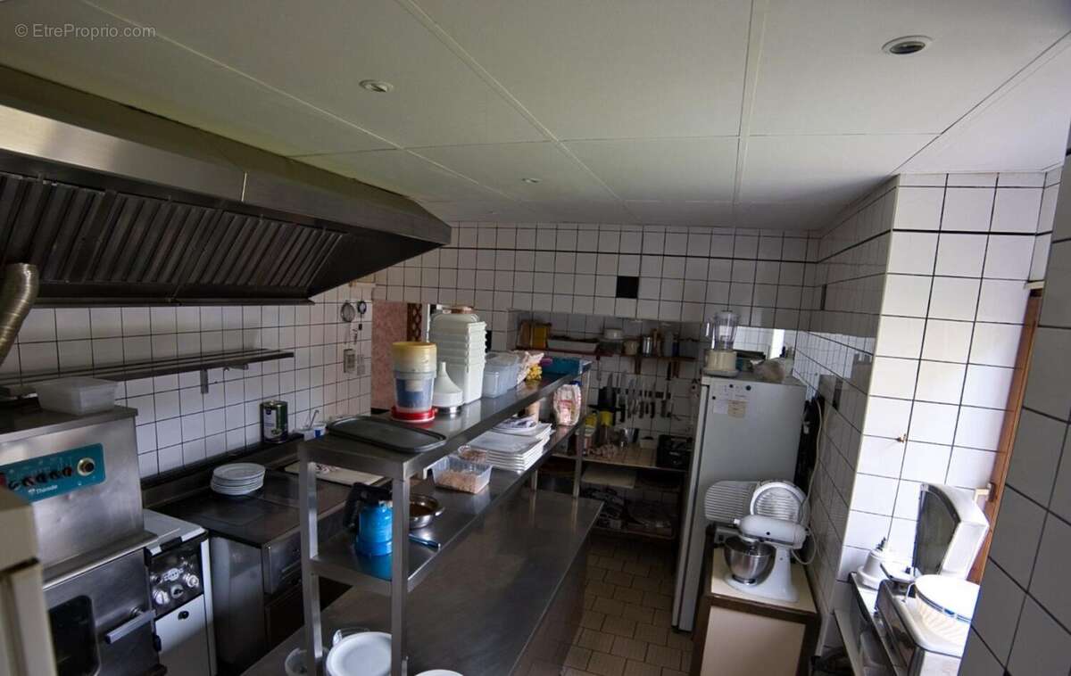 Photo 3 - Commerce à SAINT-AVIT