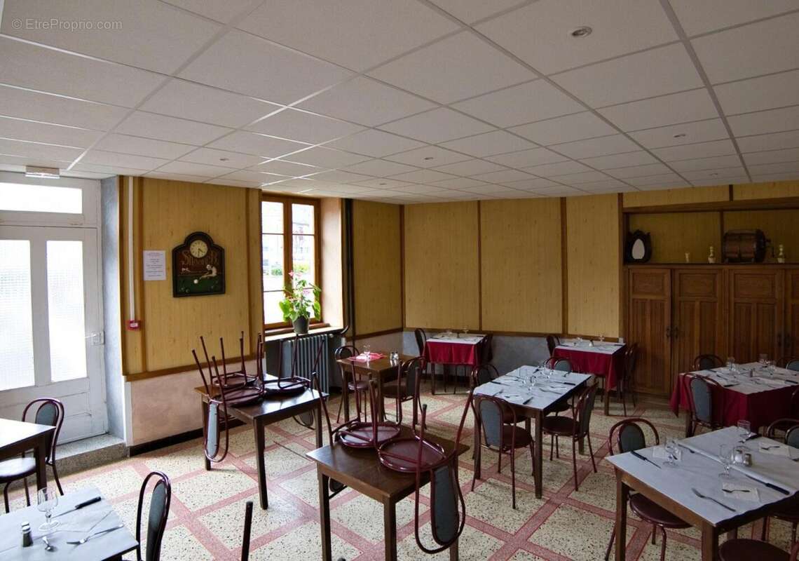 Photo 5 - Commerce à SAINT-AVIT