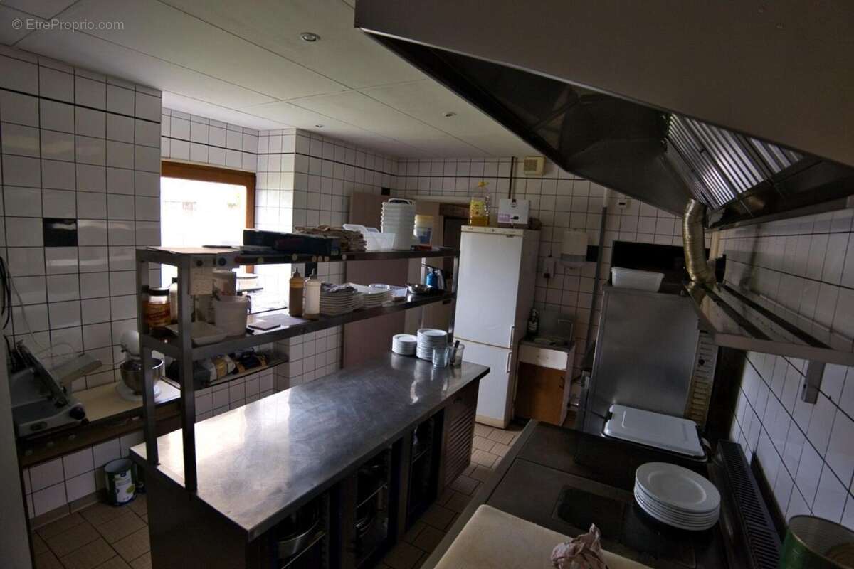 Photo 9 - Commerce à SAINT-AVIT