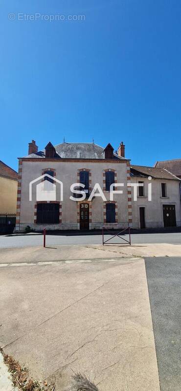 Photo 1 - Maison à BROUT-VERNET