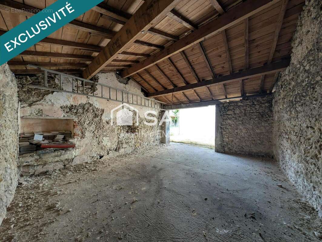 Photo 5 - Maison à SAINT-MORILLON