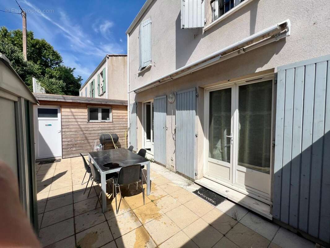 Photo 2 - Maison à MEYRARGUES