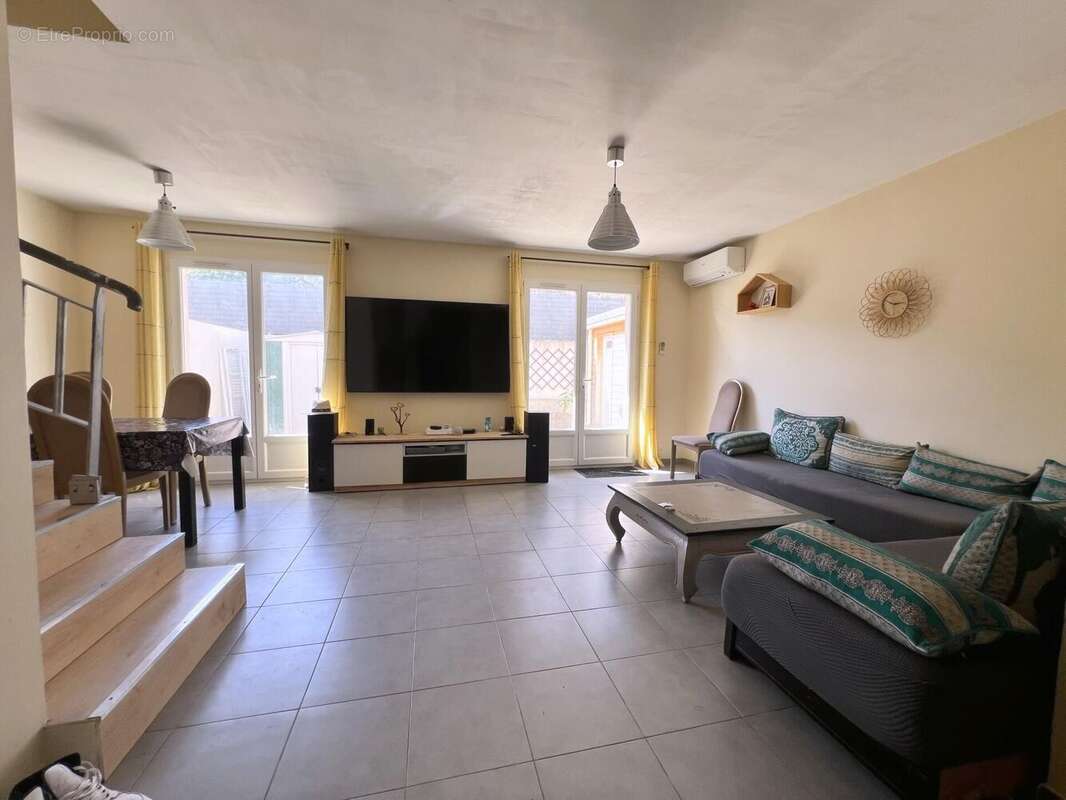 Photo 4 - Maison à MEYRARGUES