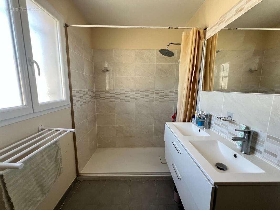 Photo 5 - Maison à MEYRARGUES