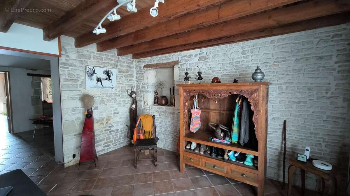 Photo 3 - Maison à ASNIERES-LA-GIRAUD