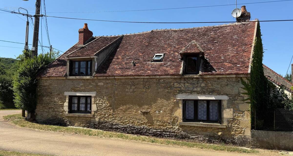 Photo 1 - Maison à VARZY