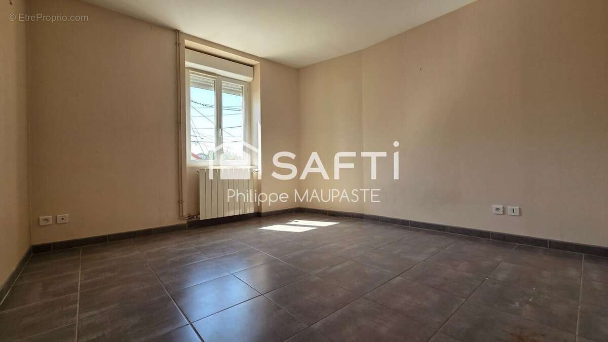 Photo 2 - Appartement à FOURCHAMBAULT