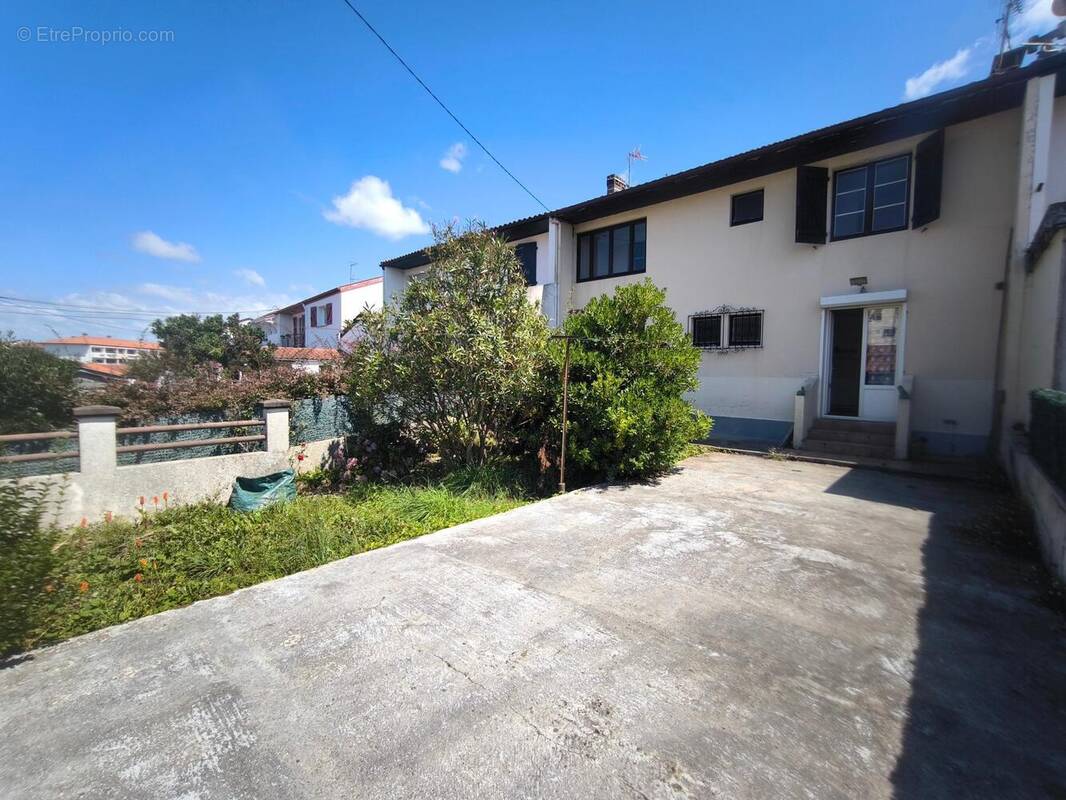 Photo 1 - Maison à CIBOURE