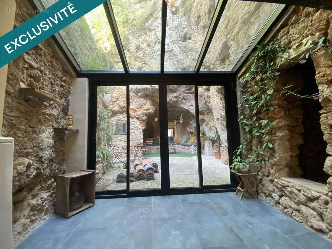 Photo 8 - Maison à COTIGNAC