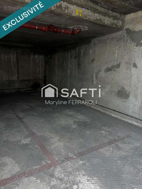 Photo 3 - Parking à PARIS-11E