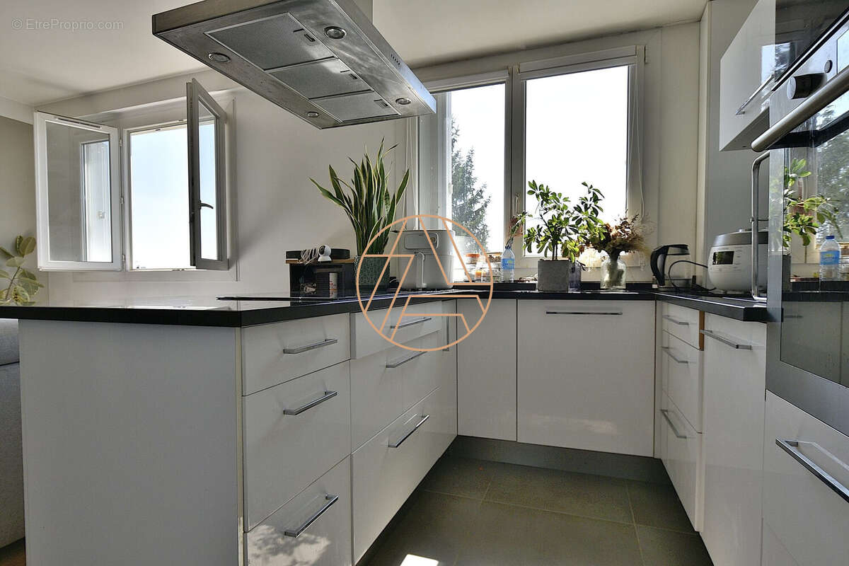 Appartement à SAINT-MAUR-DES-FOSSES