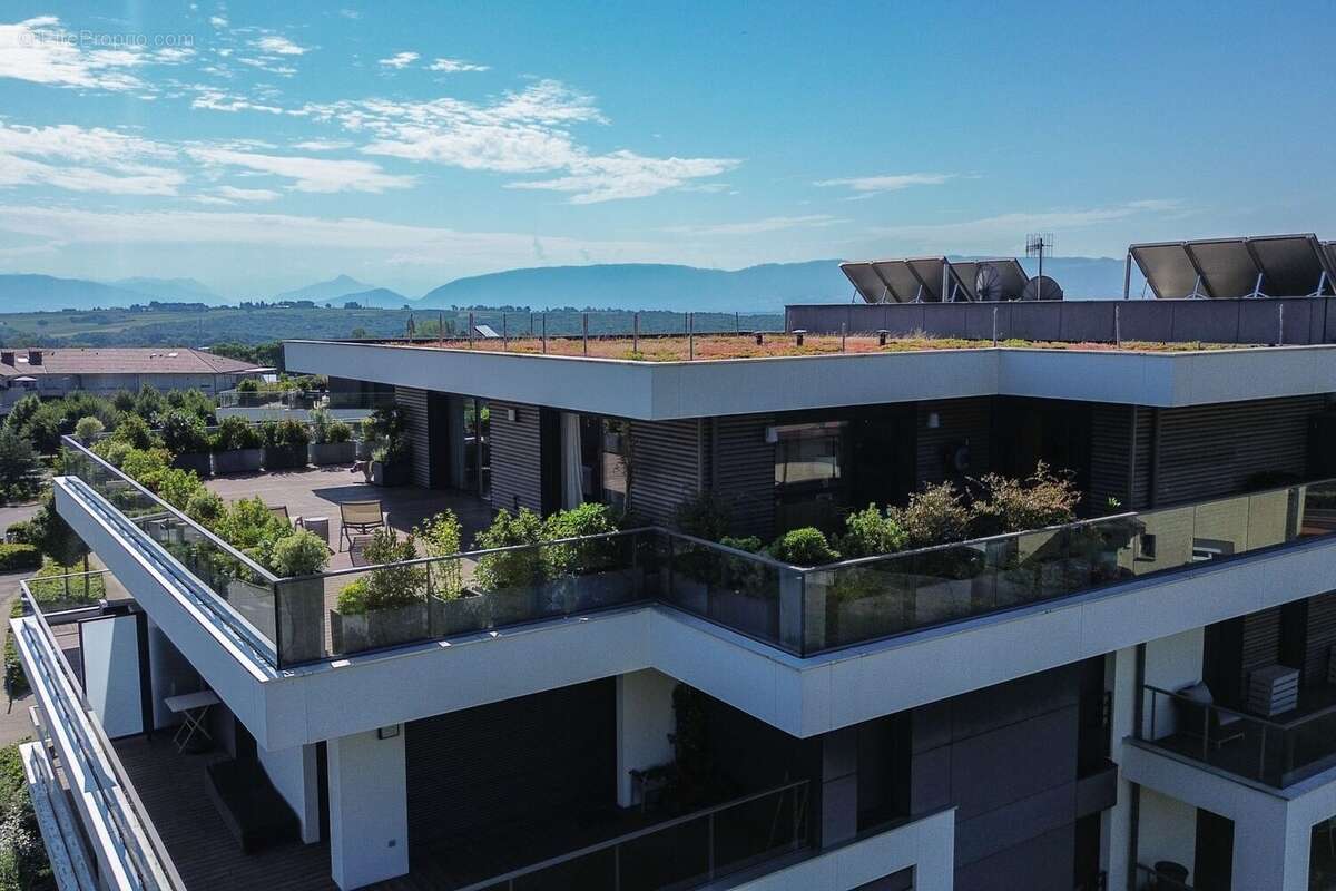 Appartement à THOIRY