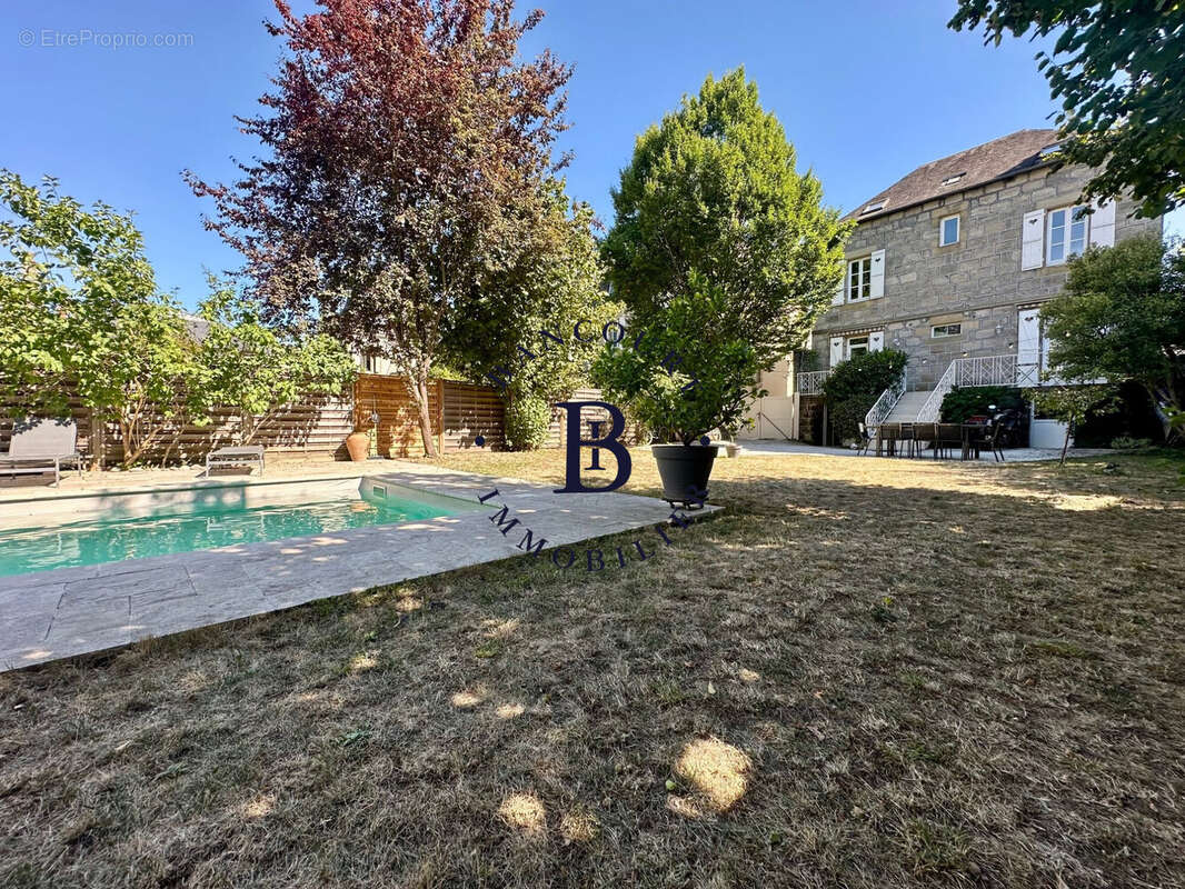 Maison à BRIVE-LA-GAILLARDE