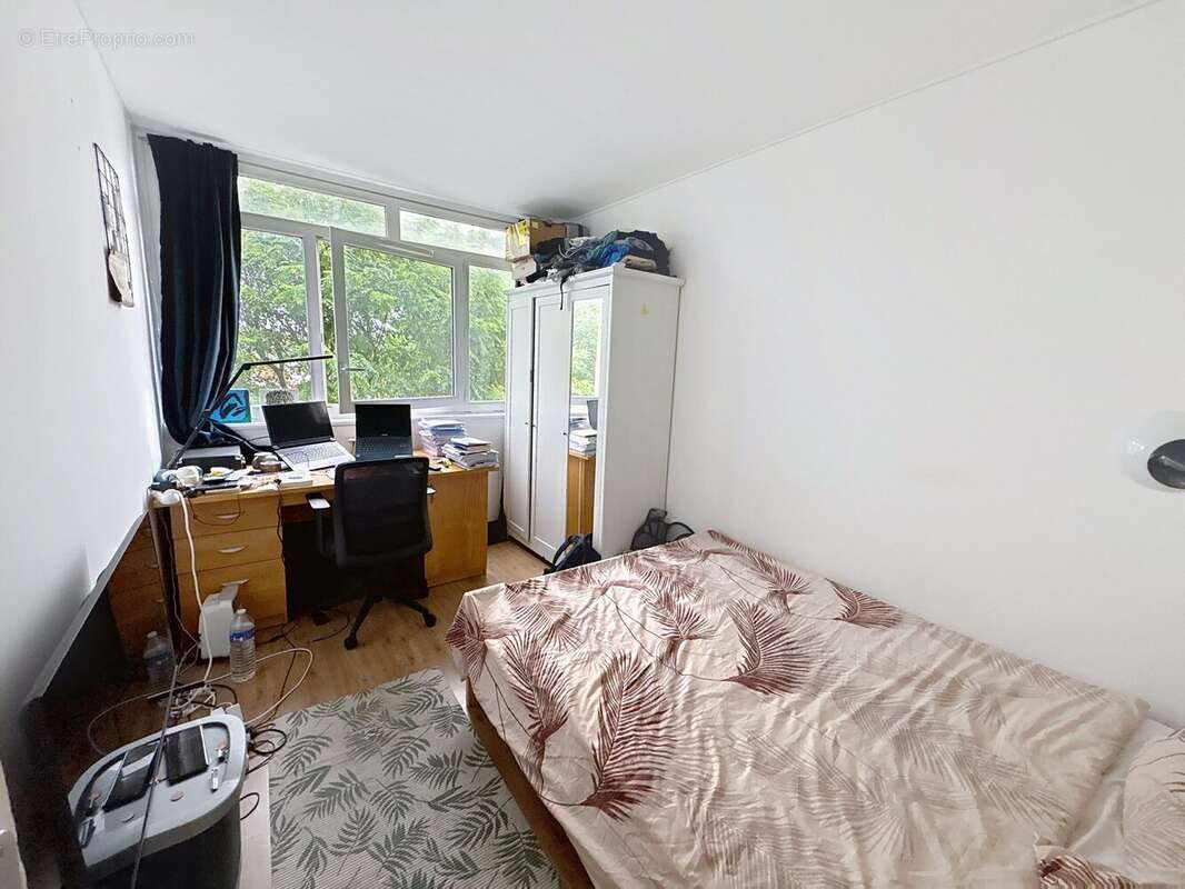 Appartement à L'HAY-LES-ROSES