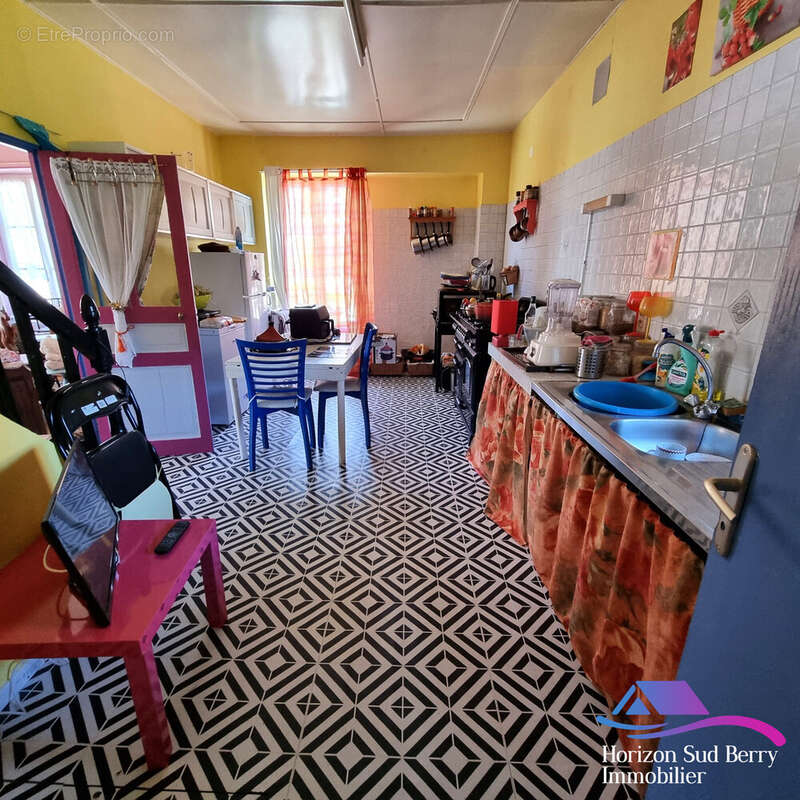 cuisine - Maison à FEUSINES