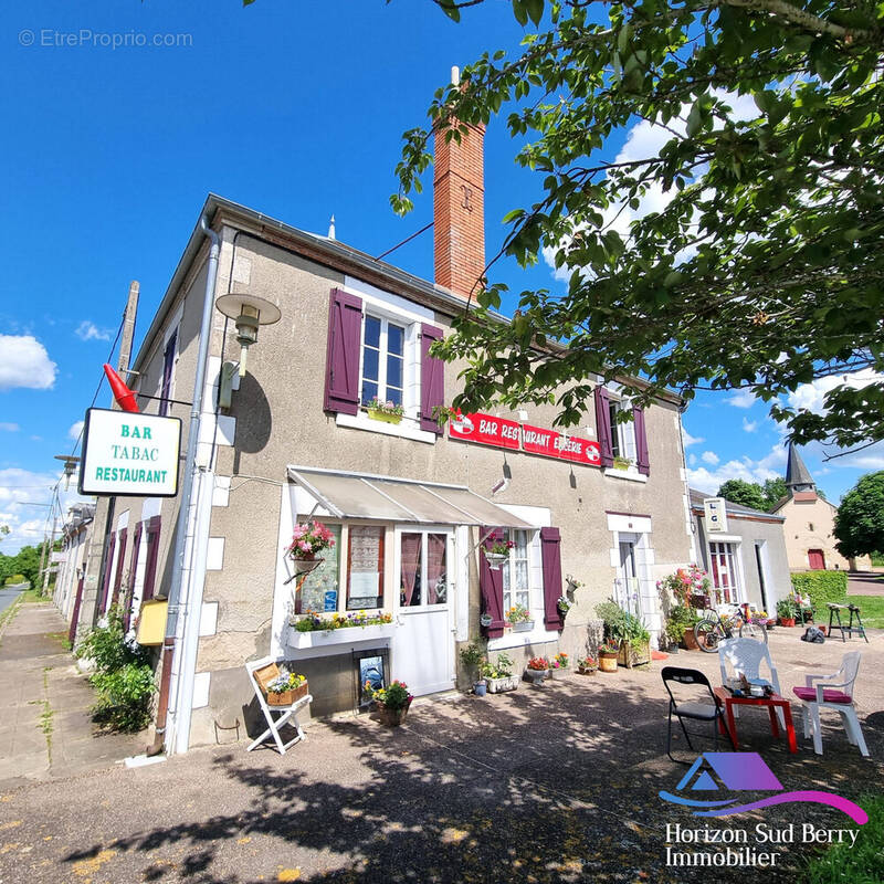 Façade avant - Maison à FEUSINES