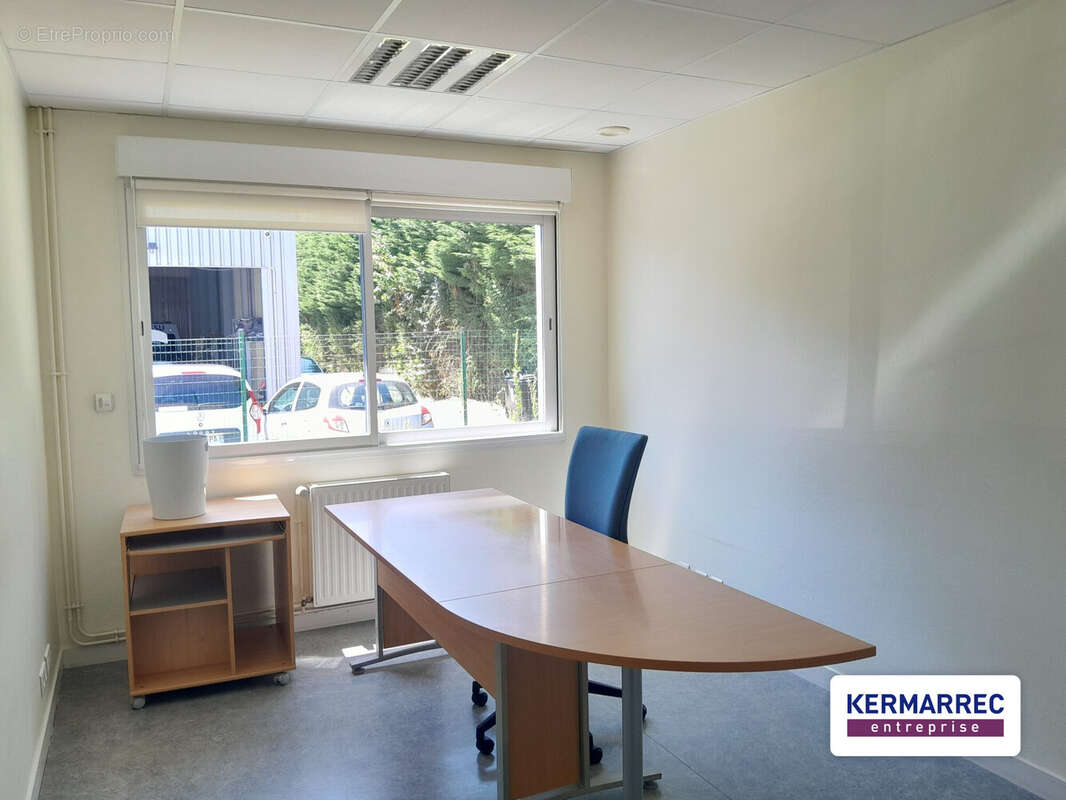 Commerce à THORIGNE-FOUILLARD