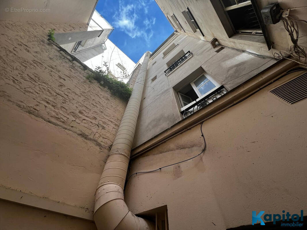 Autre à PARIS-15E