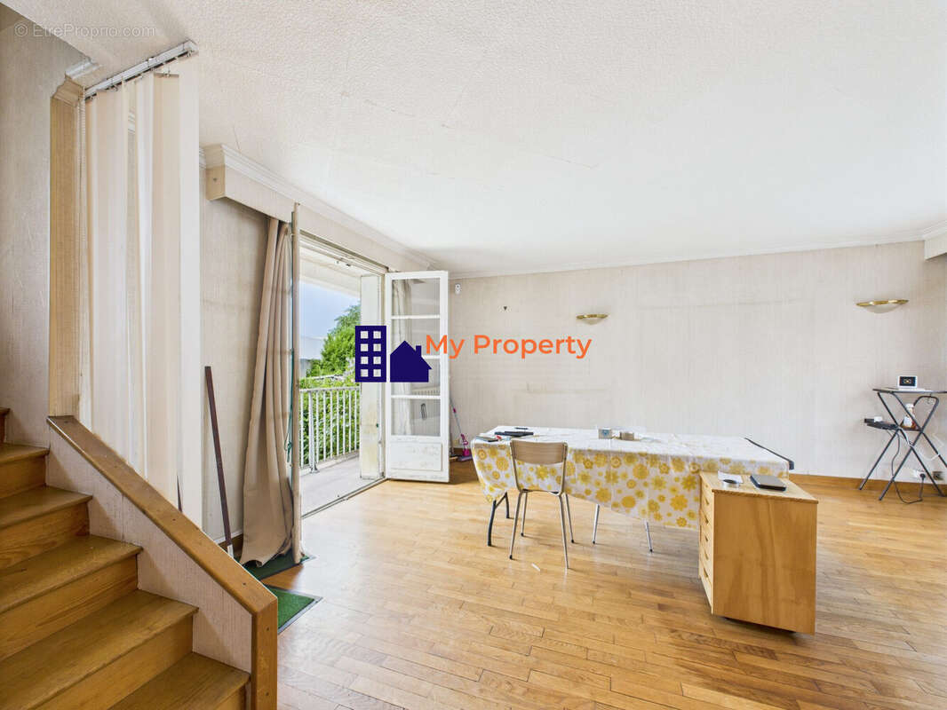 Maison à SARTROUVILLE