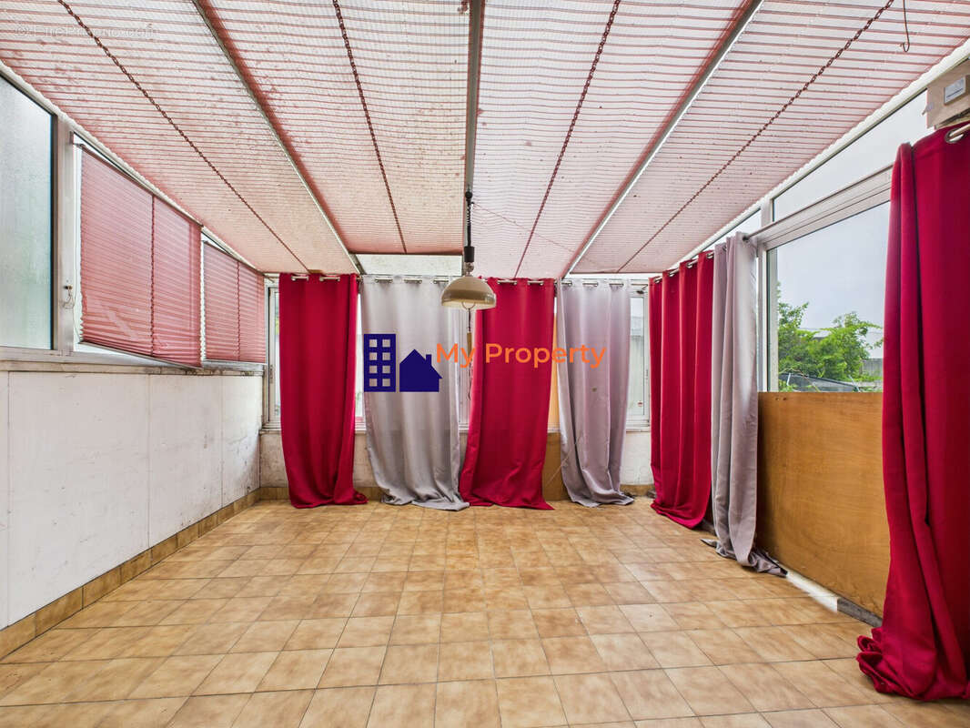 Maison à SARTROUVILLE