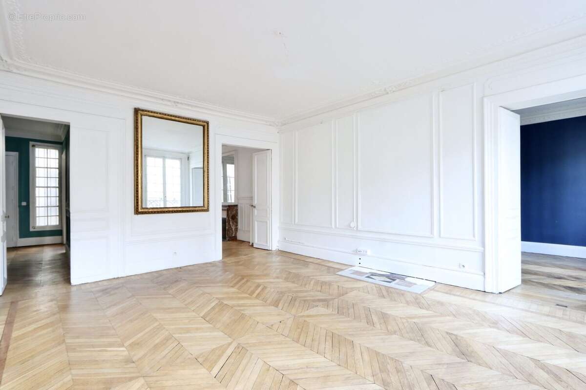 salon - Appartement à PARIS-10E