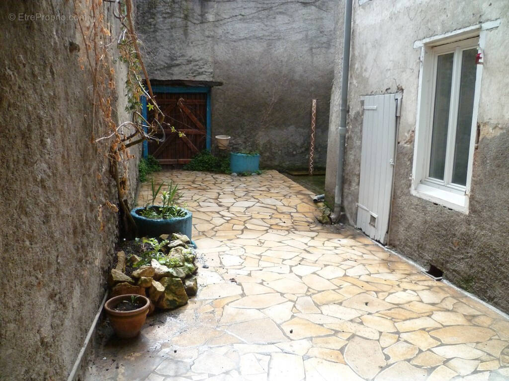 Maison à MARTRES-TOLOSANE