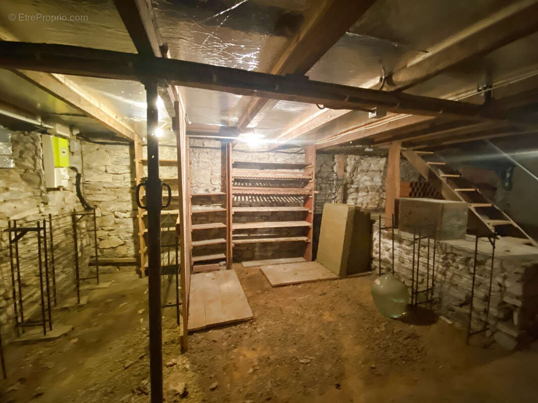 Maison à BIARS-SUR-CERE