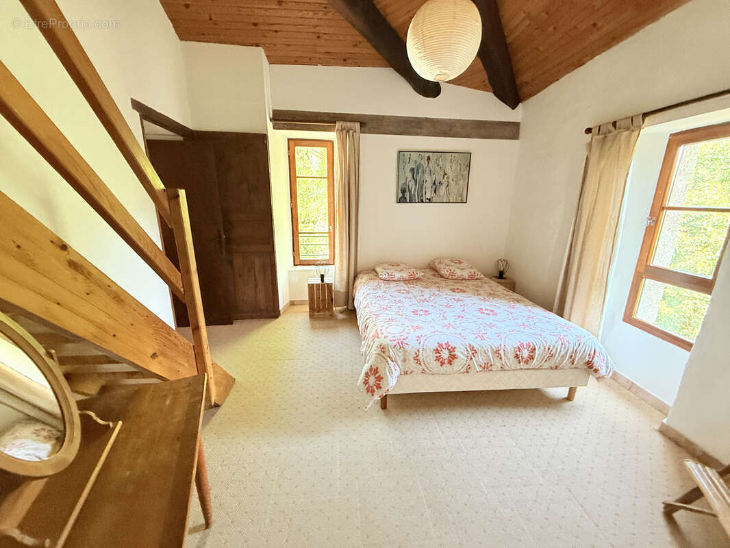 Maison à SAINT-ANDRE-DE-MAJENCOULES