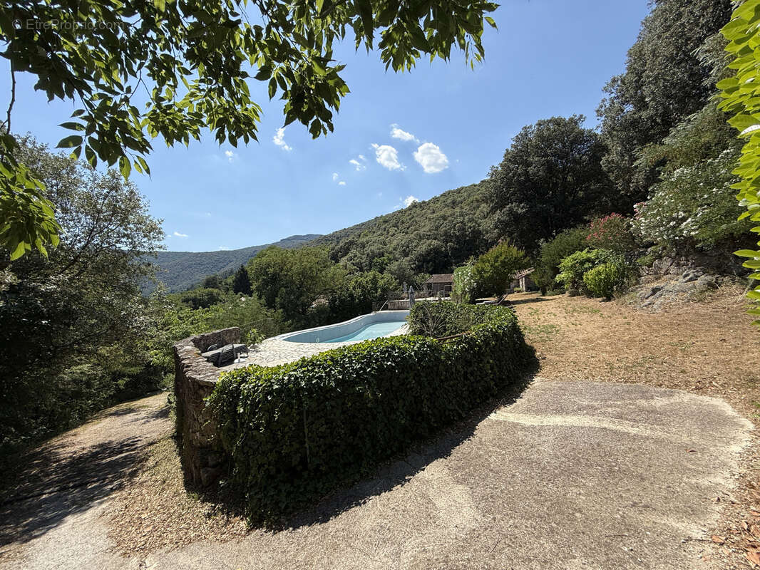 Maison à SAINT-ANDRE-DE-MAJENCOULES