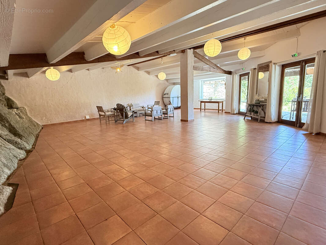 Maison à SAINT-ANDRE-DE-MAJENCOULES